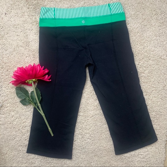 Lululemon Groove Crop 8 - Picture 10 of 16